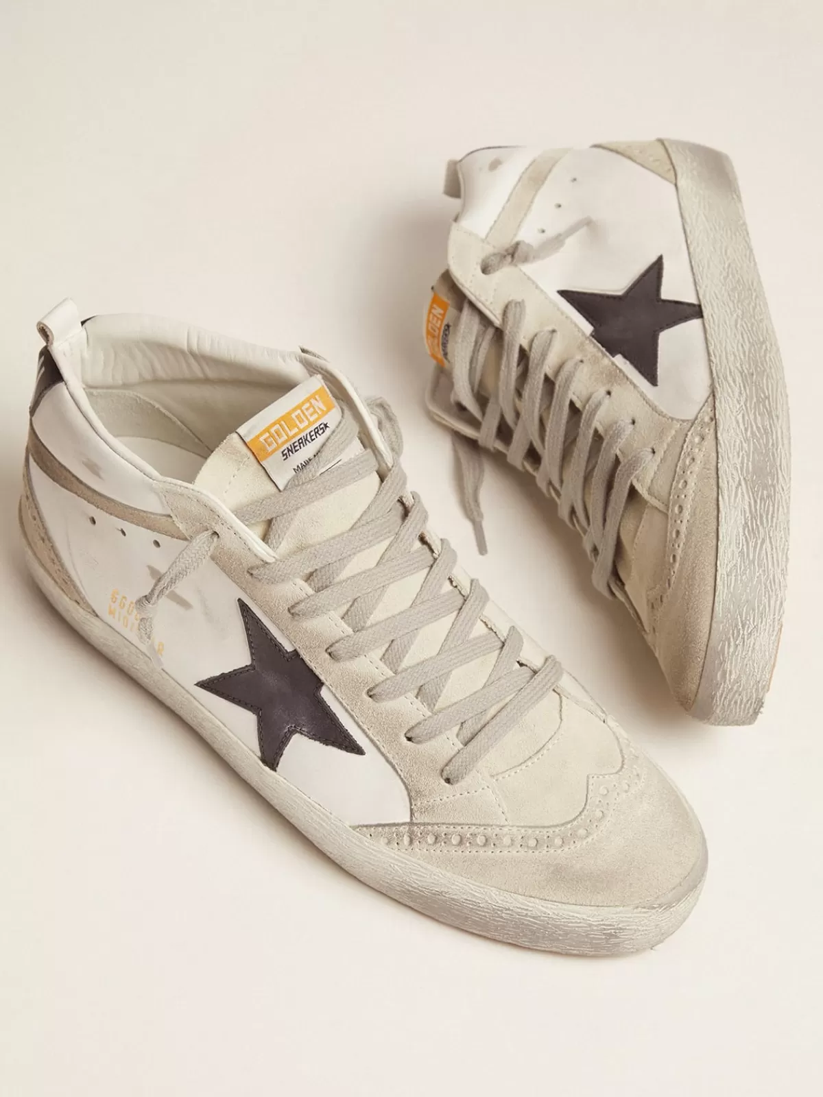 Golden Goose Men's Mid Star white with black star Best