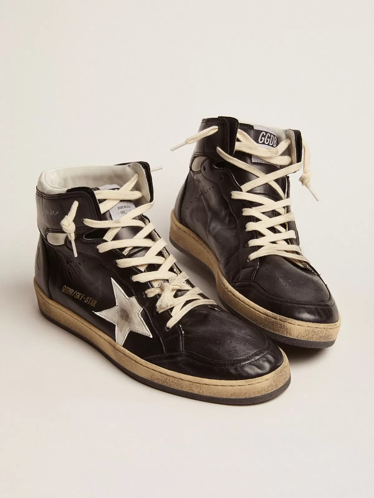 Golden Goose Men's Sky-Star in black nappa with white star Outlet