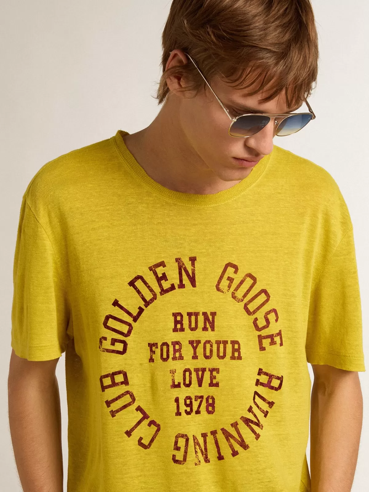 Golden Goose Men’s T-shirt in maize-yellow linen maizeyellow Store