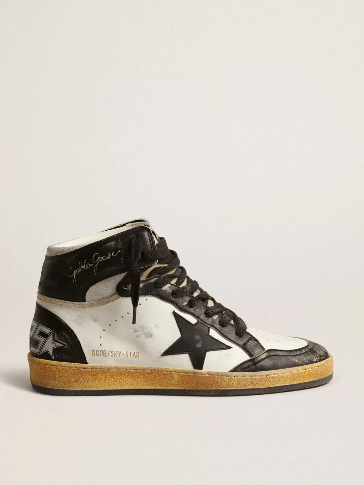 Golden Goose Sky-Star in white nappa leather with black leather star burgundy Store