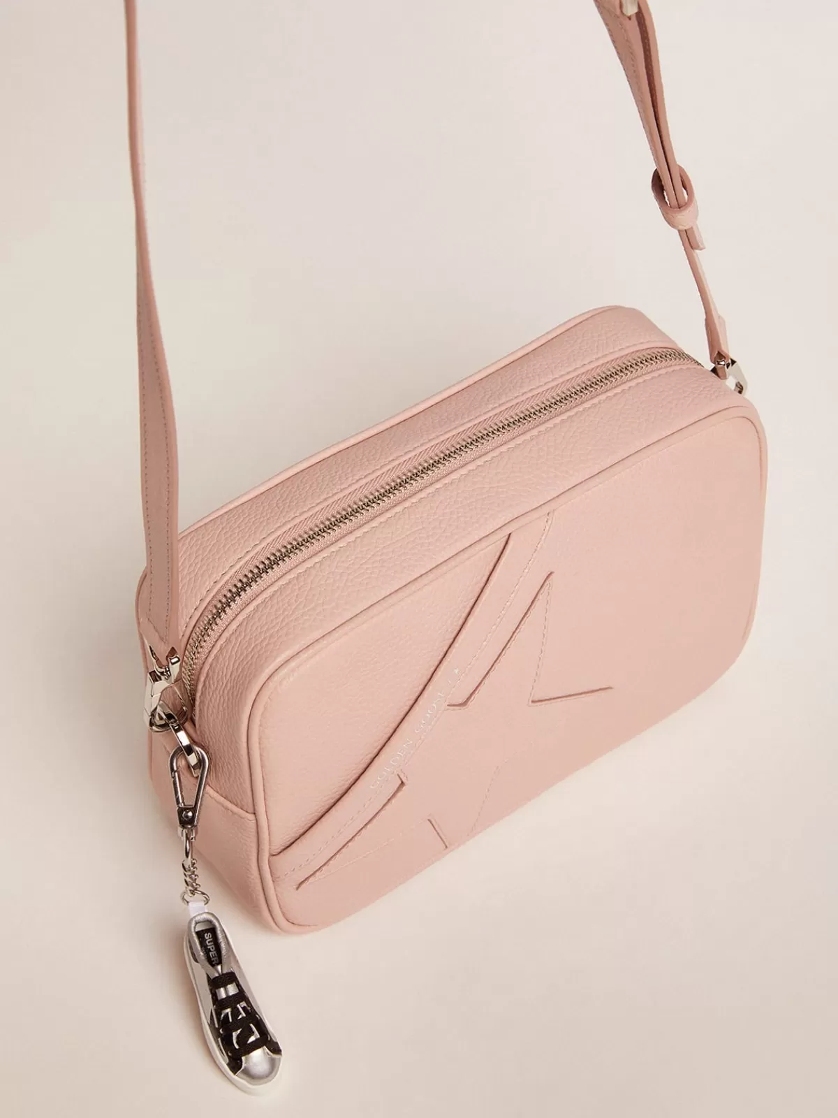 Golden Goose Star Bag in quartz-pink hammered leather with tone-on-tone star quartzpink Store