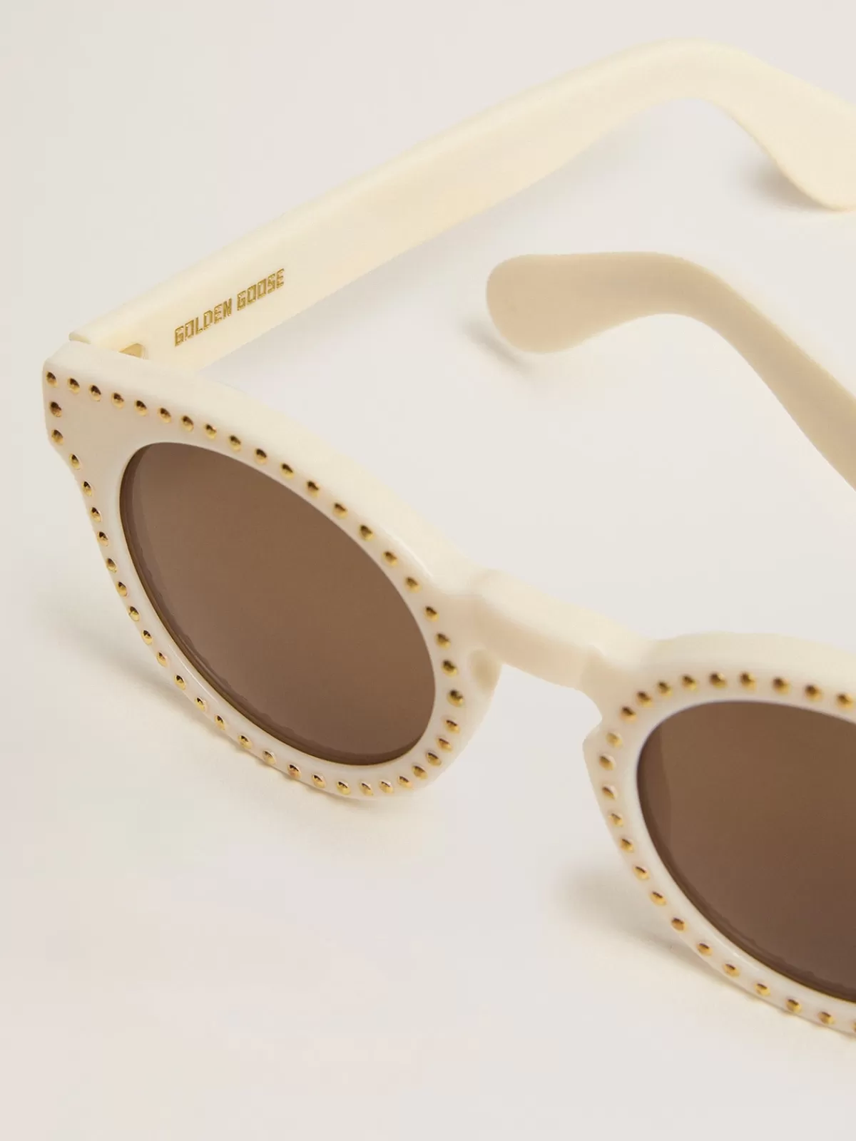 Golden Goose Sunglasses Panthos model with frame and gold studs white Hot