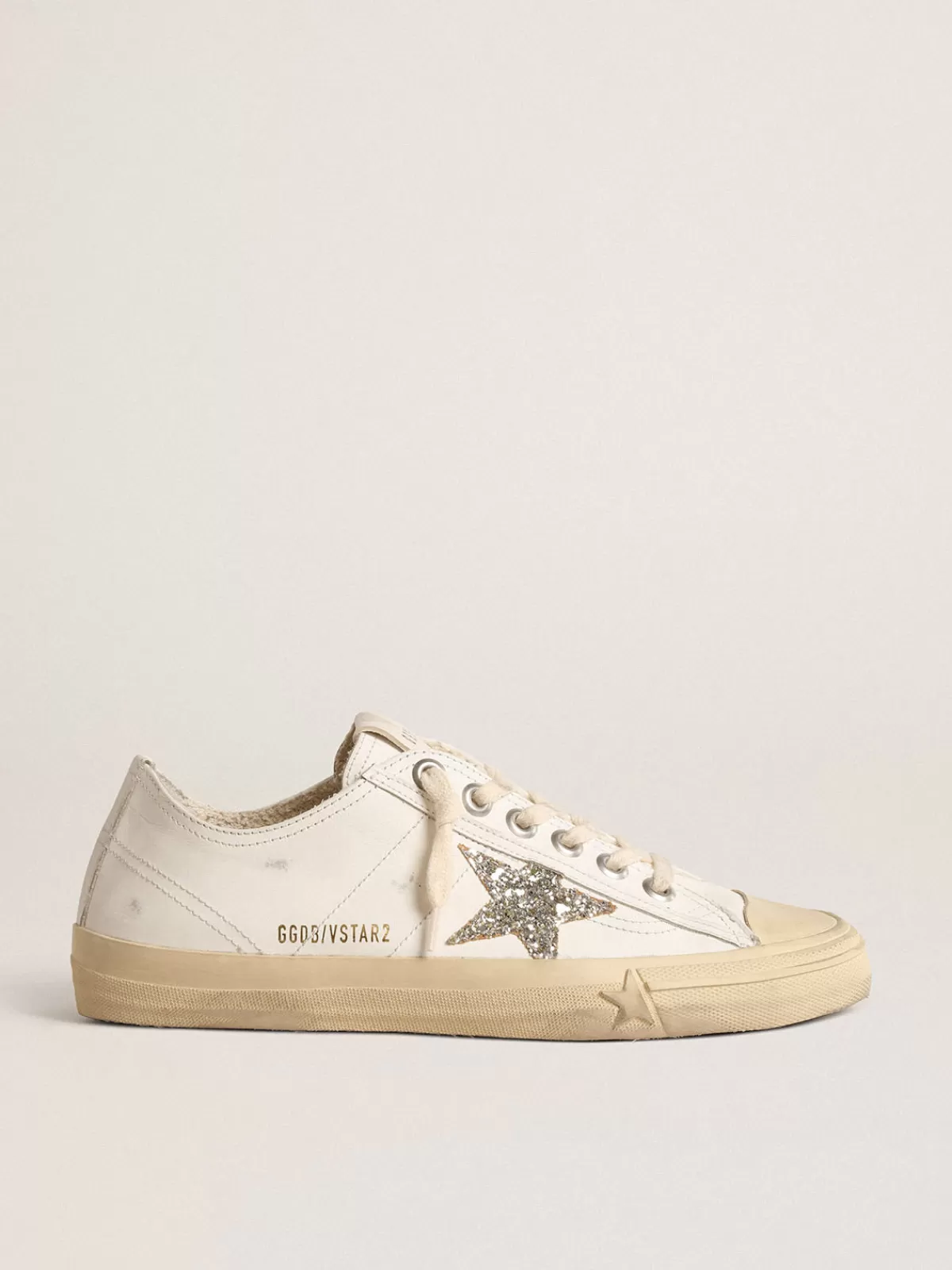 Golden Goose V-Star in leather with a platinum glitter star white Online