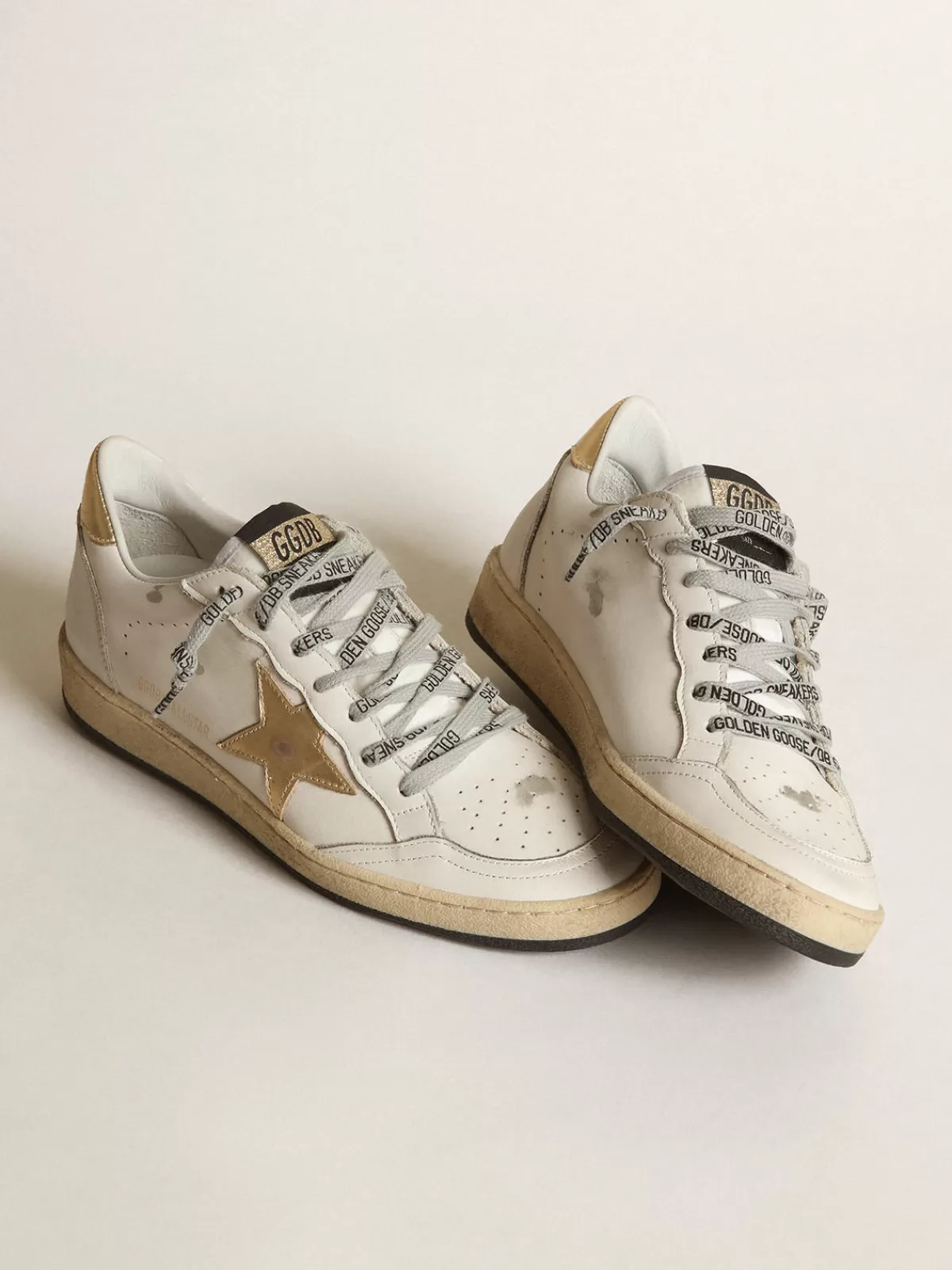 Golden Goose Women's Ball Star with gold star and heel tab Flash Sale