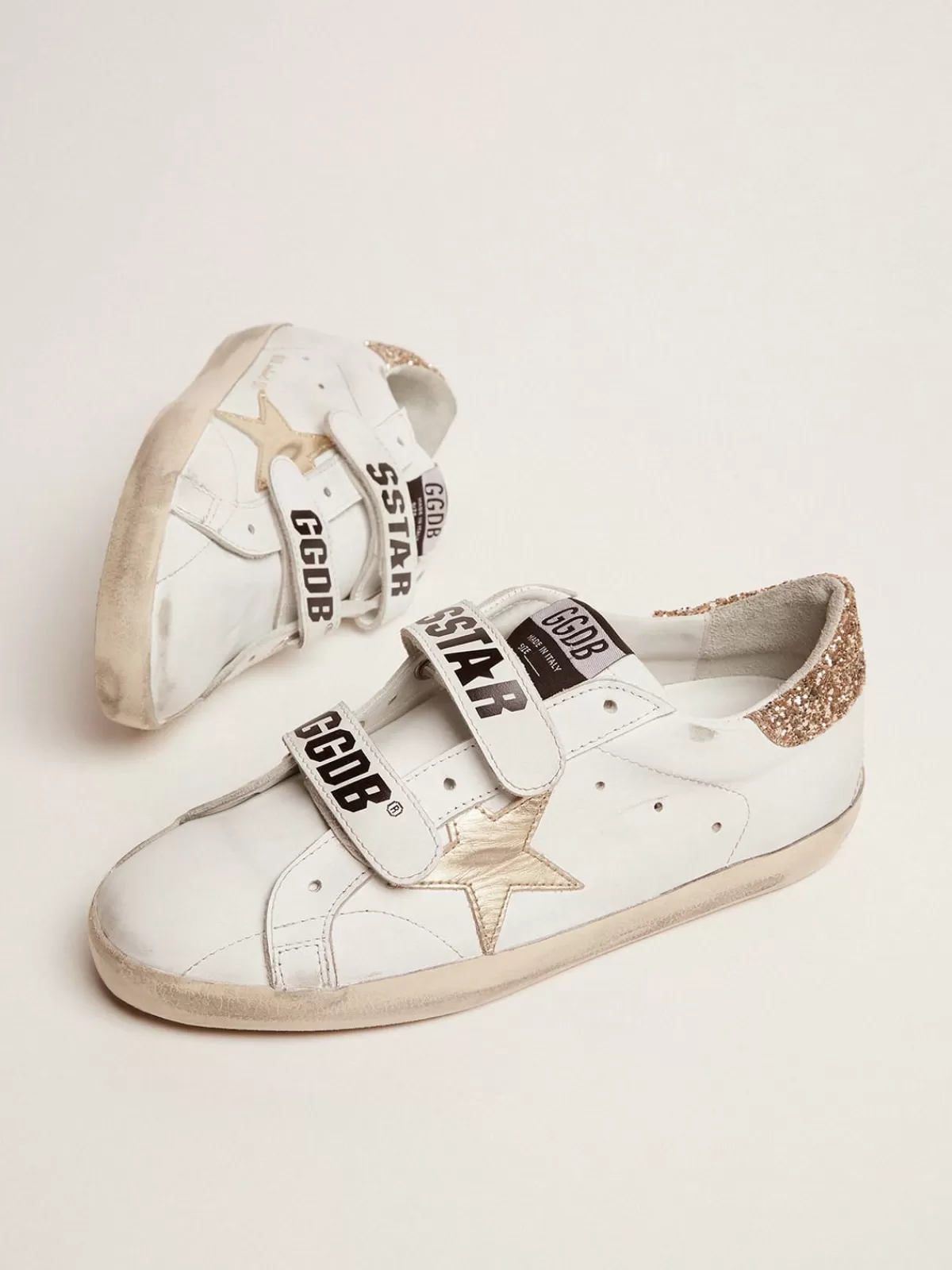 Golden Goose Women's Old School with gold star in laminated leather white Cheap