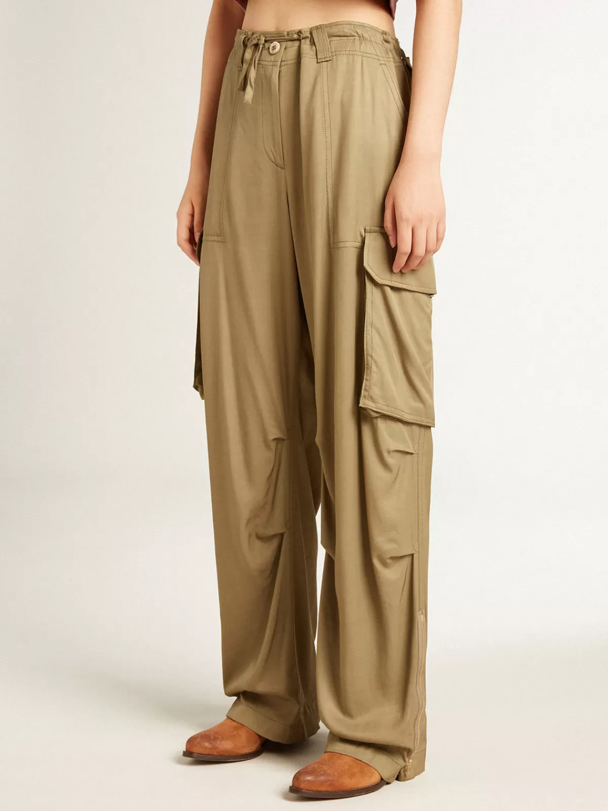 Golden Goose Women’s -colored viscose cargo pants olive New